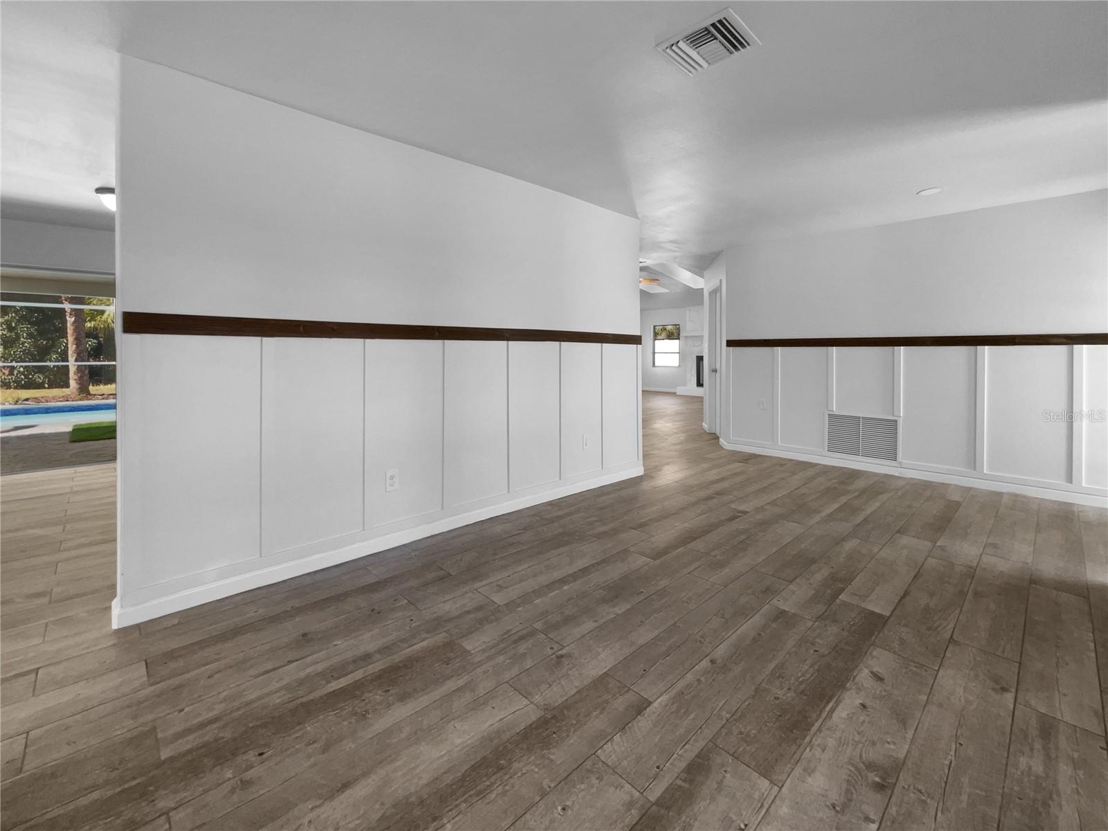 Image 13 of 29 For 510 Margarita Avenue