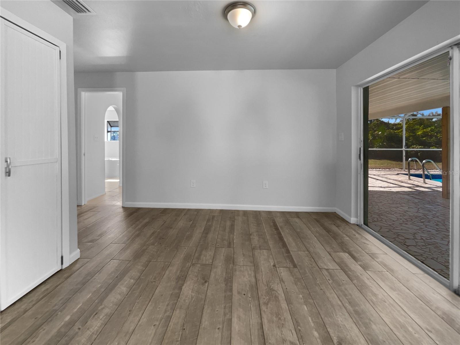 Image 14 of 29 For 510 Margarita Avenue