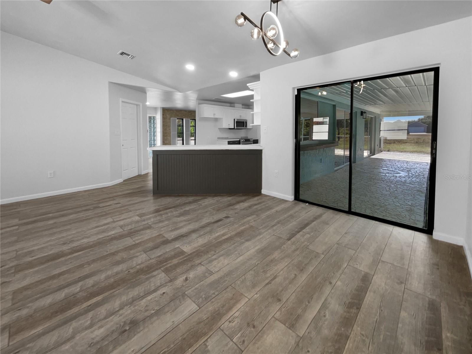 Image 7 of 29 For 510 Margarita Avenue