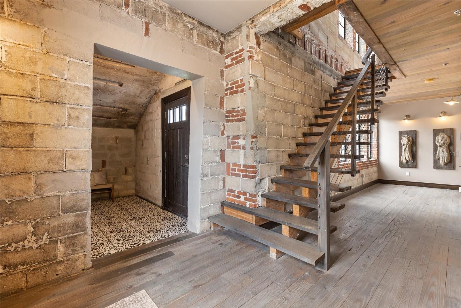 Image 21 of 87 For 601 Ridgewood Street