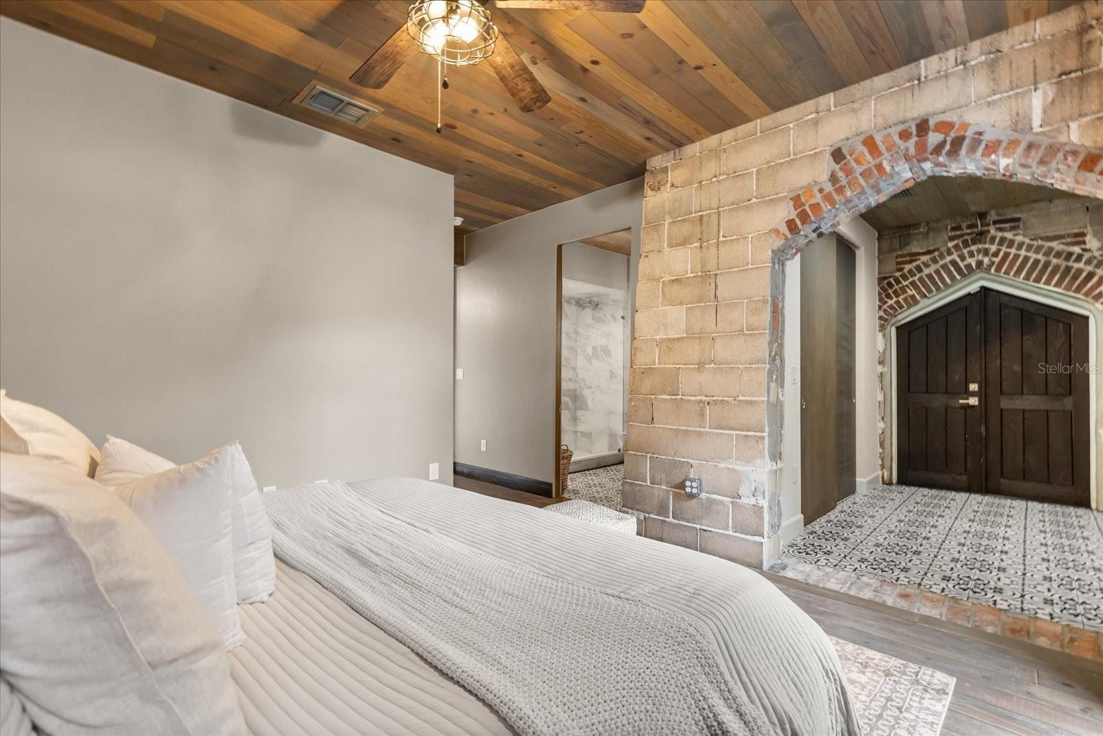 Image 25 of 87 For 601 Ridgewood Street