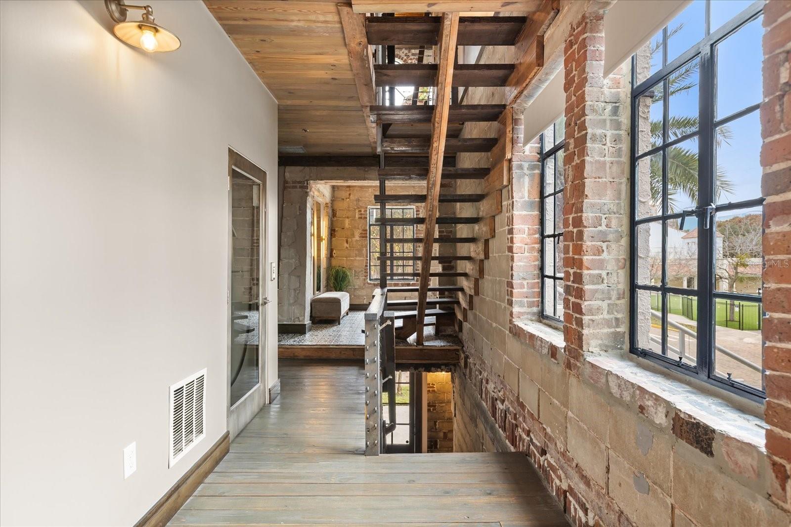 Image 31 of 87 For 601 Ridgewood Street