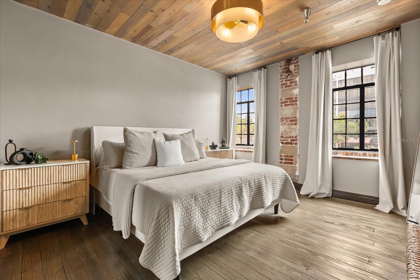 Image 32 of 87 For 601 Ridgewood Street