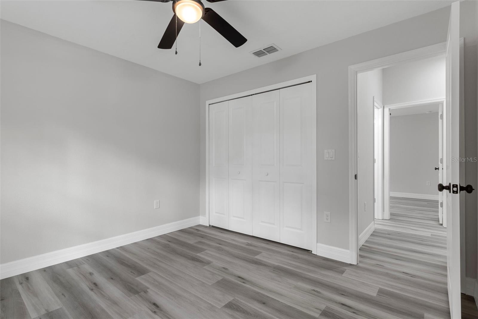 Listing photo id 22 for 43 Croft Ave.