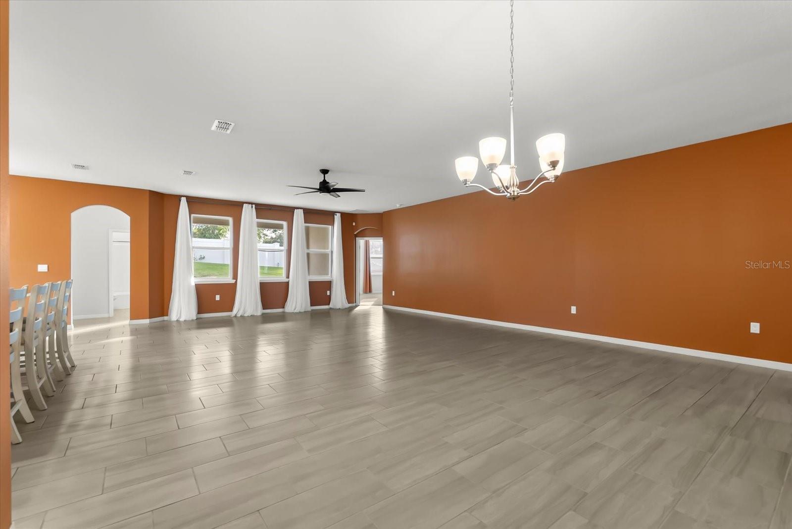 Image 11 of 36 For 17906 Hither Hills Circle