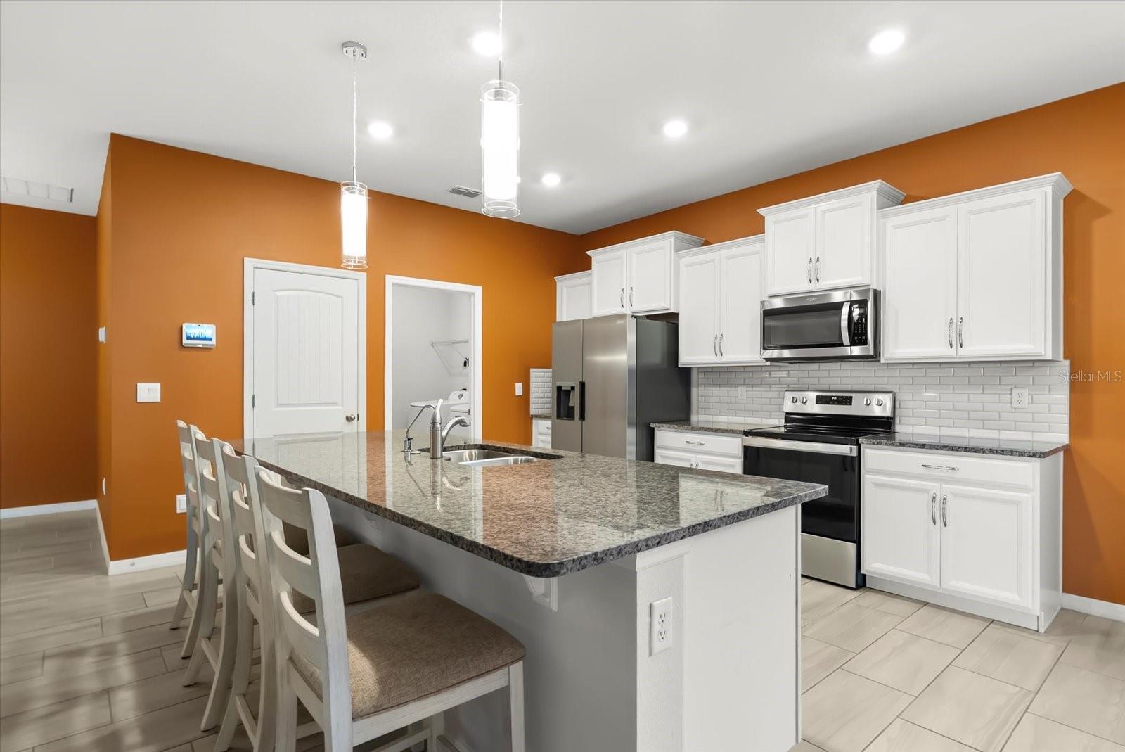 Image 13 of 36 For 17906 Hither Hills Circle