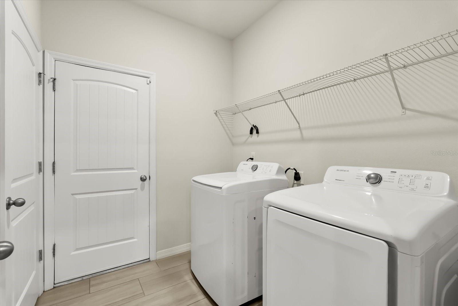 Image 28 of 36 For 17906 Hither Hills Circle