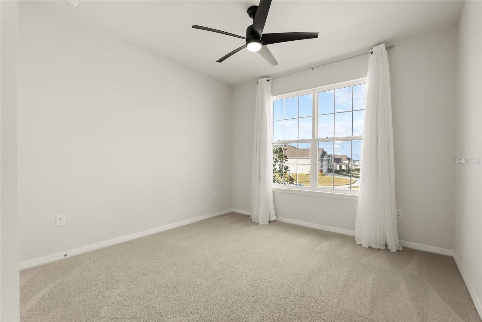 Image 4 of 36 For 17906 Hither Hills Circle