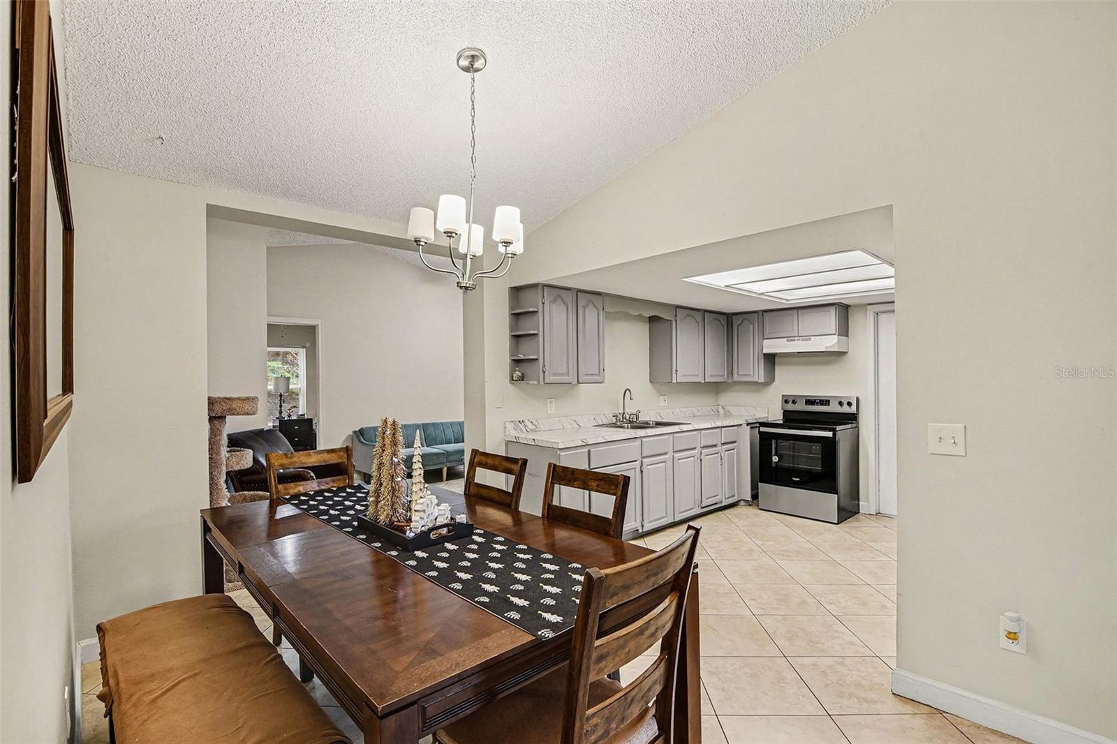 Image 10 of 23 For 3119 Shafton Avenue