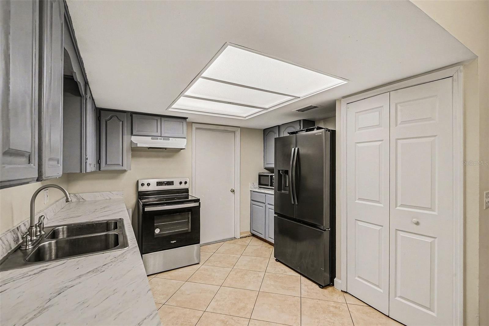 Image 7 of 23 For 3119 Shafton Avenue