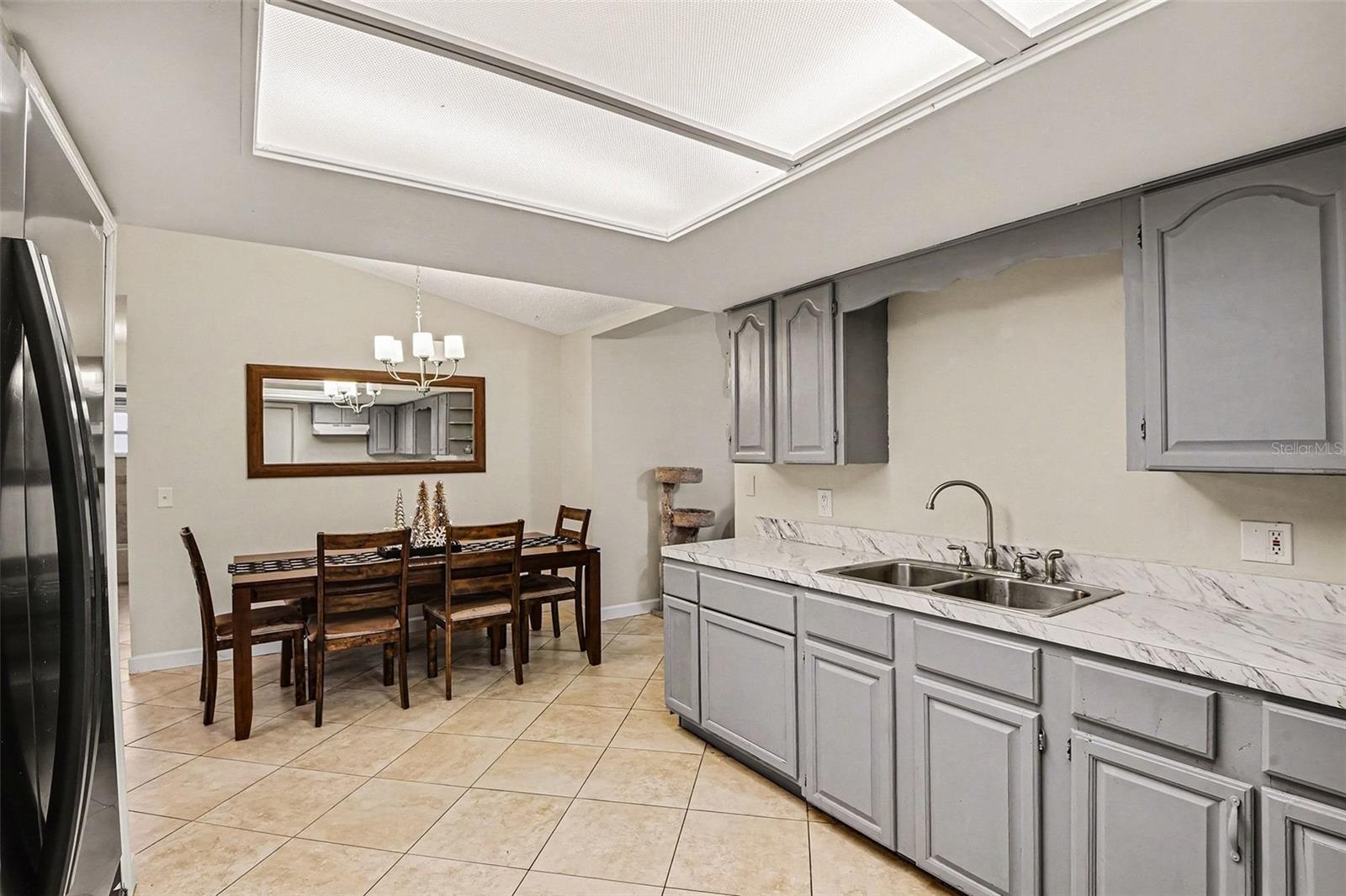 Image 9 of 23 For 3119 Shafton Avenue