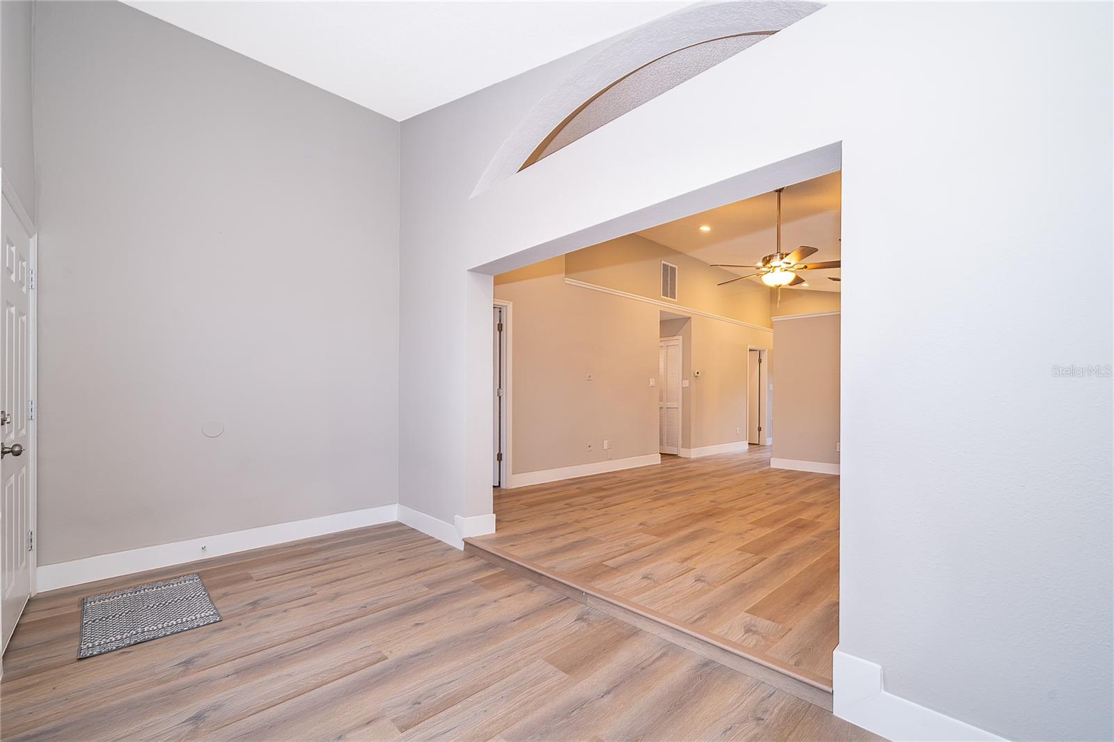 Image 10 of 22 For 1652 Riveredge Road