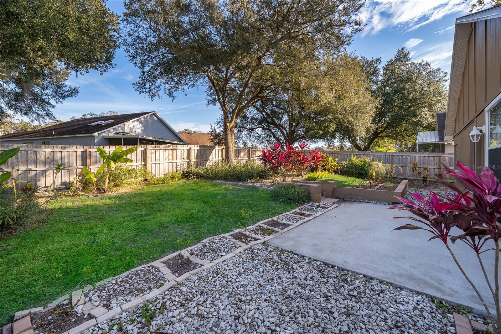 Image 21 of 22 For 1652 Riveredge Road