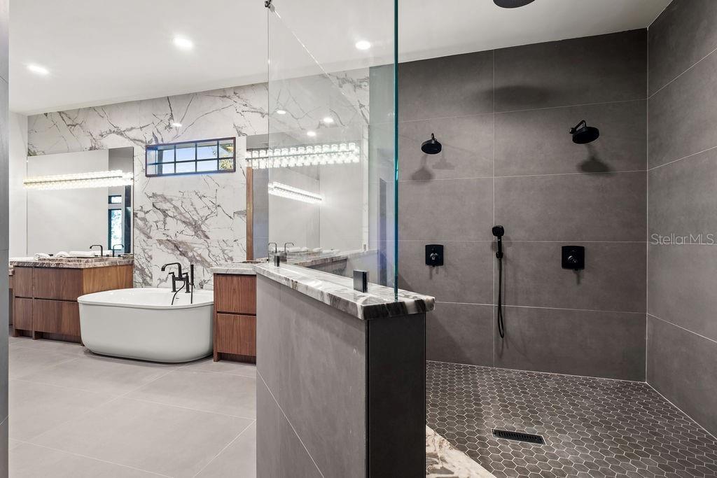 Image 26 of 55 For 9725 Chestnut Ridge Drive