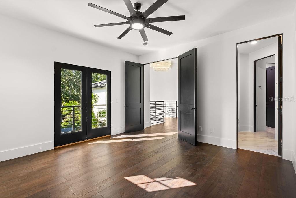 Image 35 of 55 For 9725 Chestnut Ridge Drive