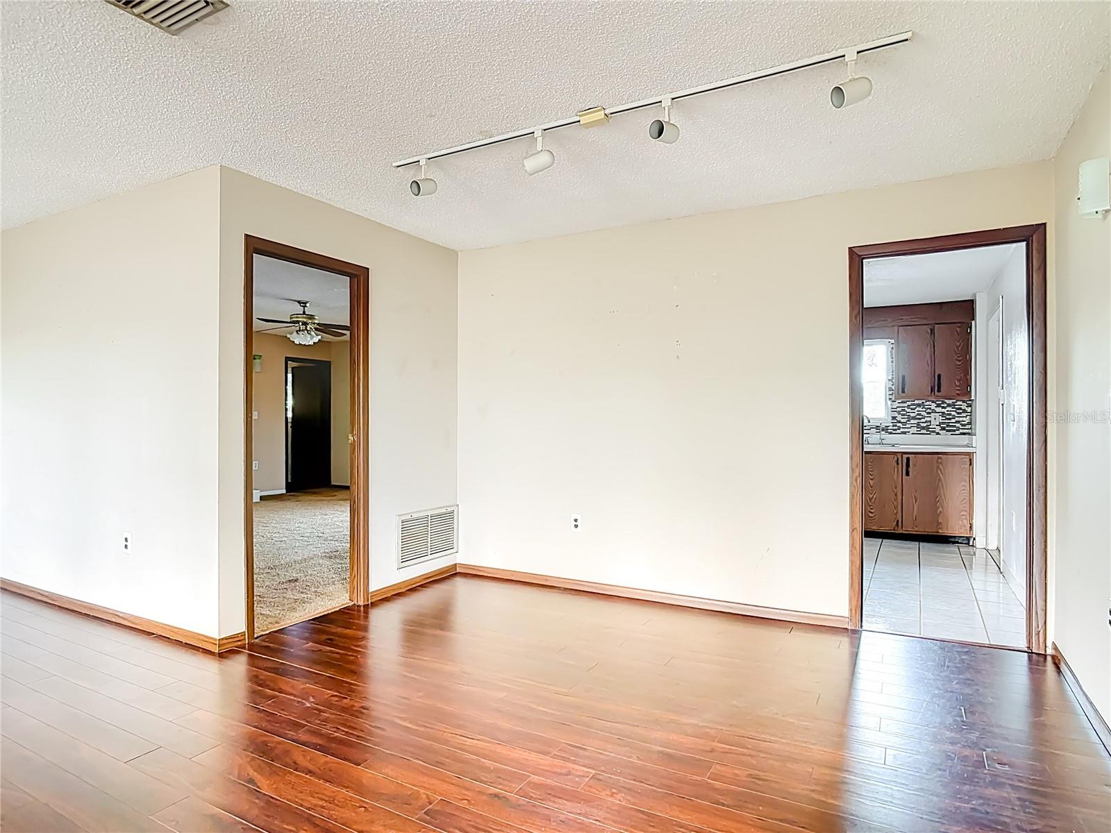 Image 11 of 50 For 28 Jasmine Drive