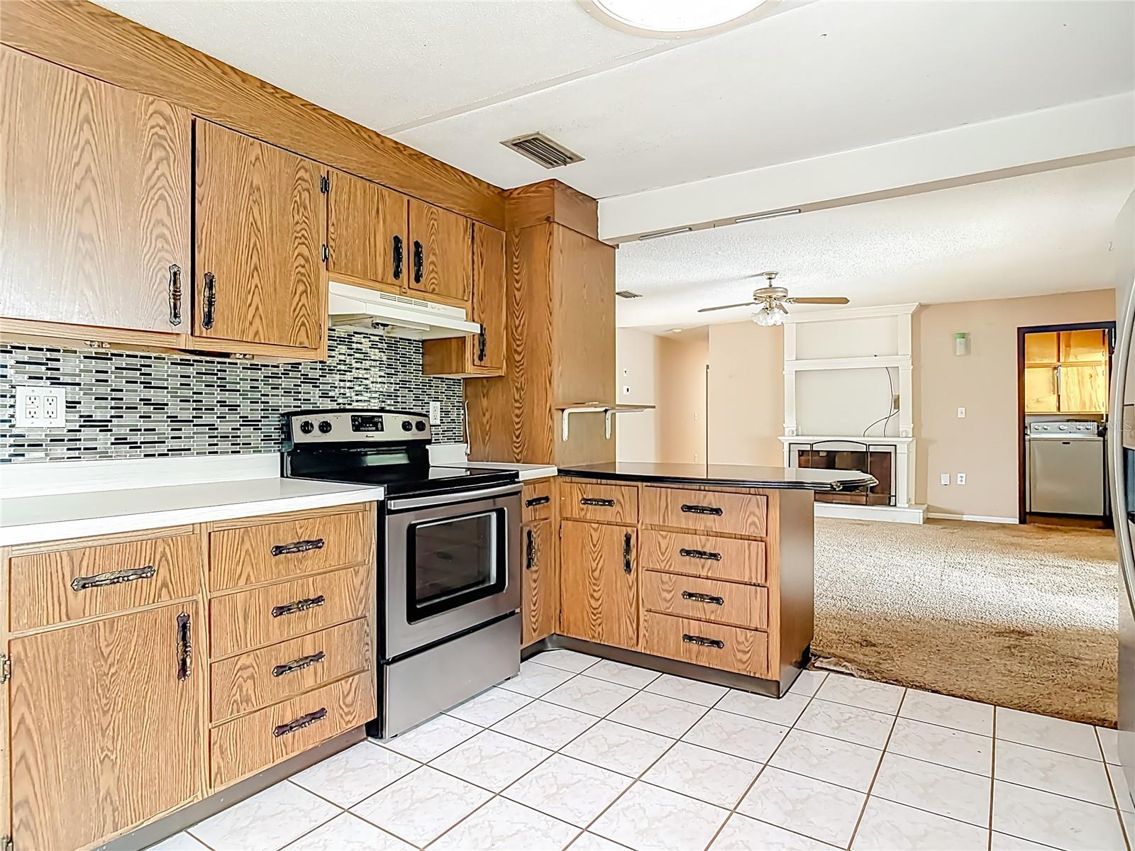 Image 22 of 50 For 28 Jasmine Drive