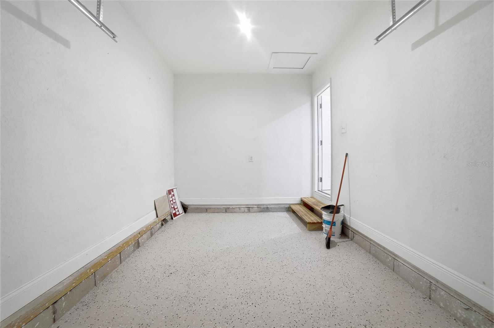 Image 12 of 38 For 722 22nd Street