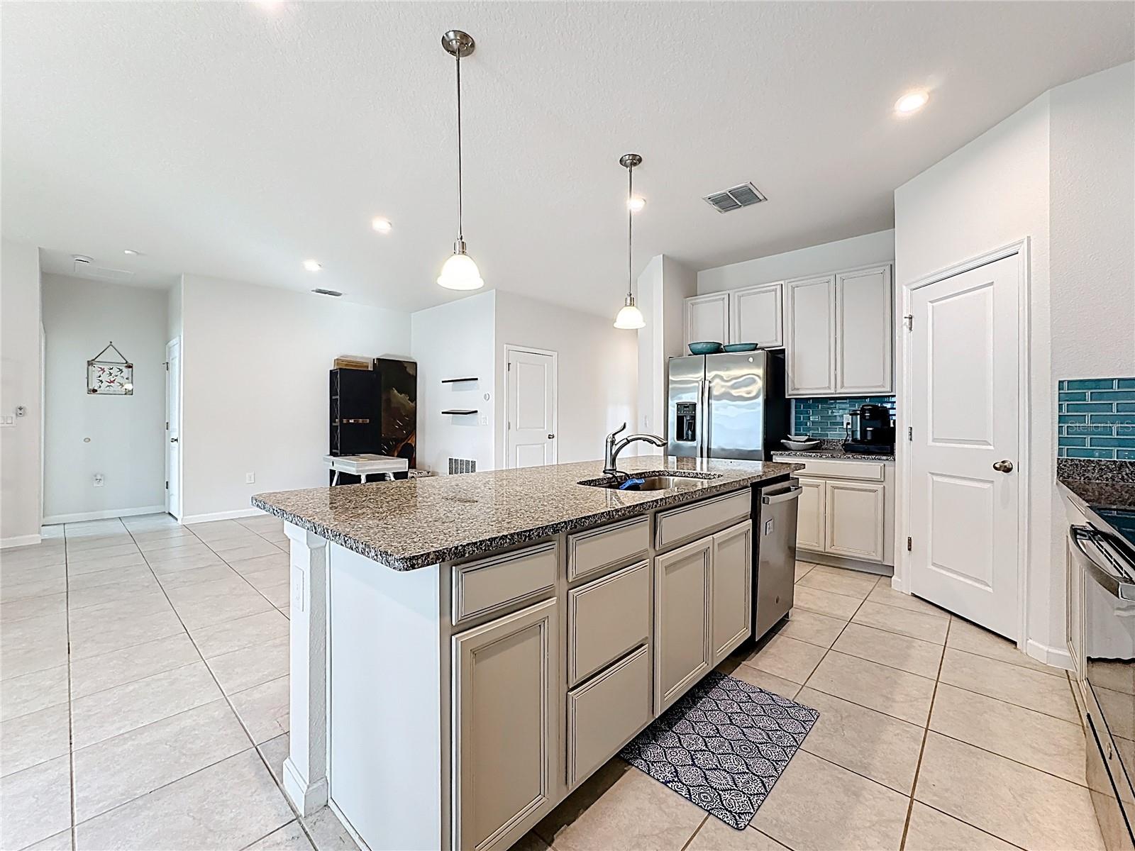 Image 12 of 58 For 692 Bloom Terrace