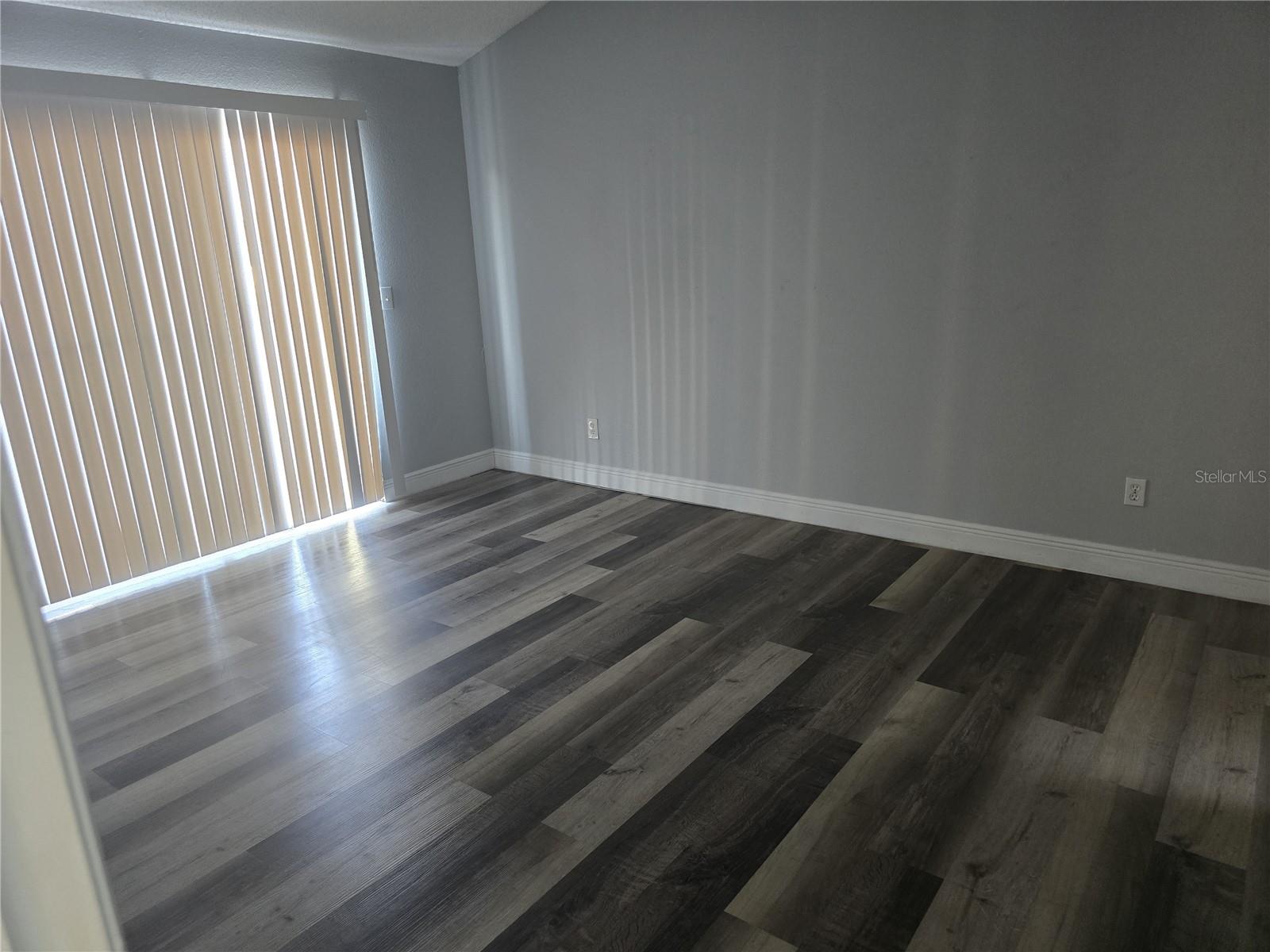 Image 7 of 16 For 2494 Sweetwater Club Circle 52