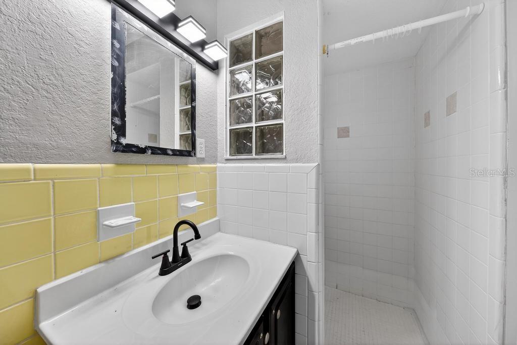 Image 42 of 57 For 3015 Stella Maria Place