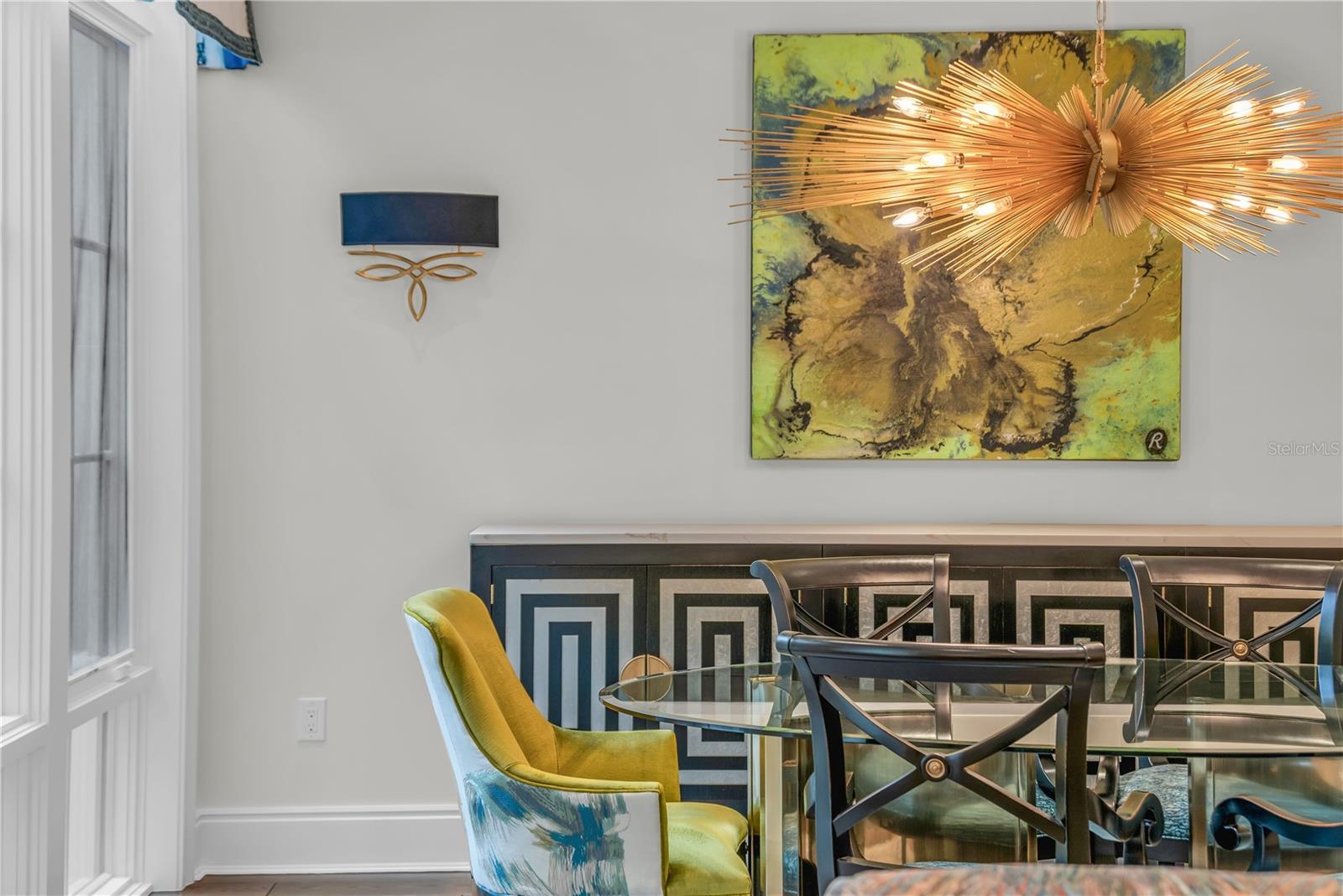 Image 11 of 86 For 637 Park Avenue