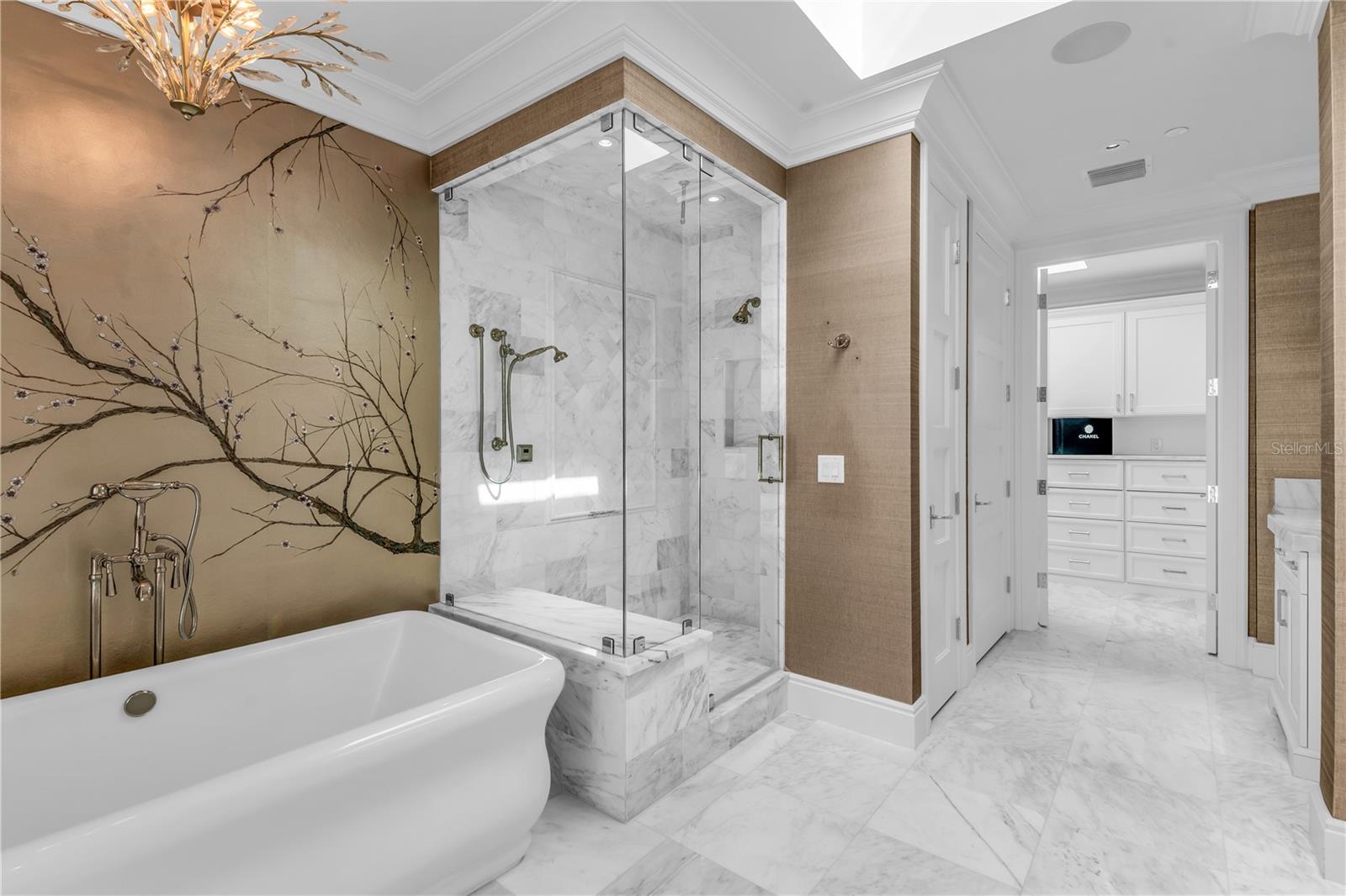 Image 33 of 86 For 637 Park Avenue