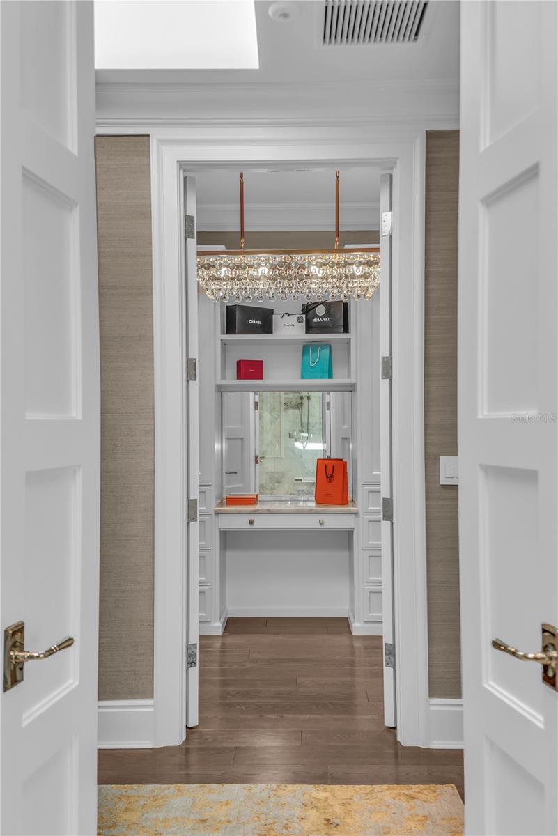 Image 35 of 86 For 637 Park Avenue