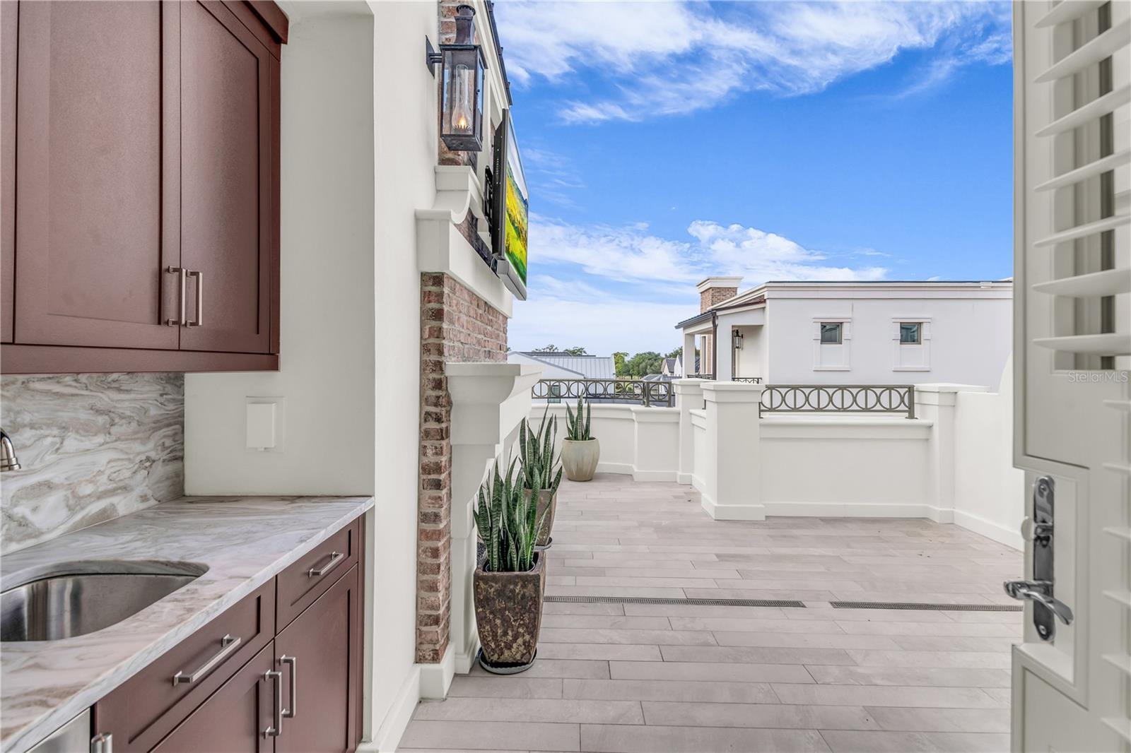 Image 46 of 86 For 637 Park Avenue