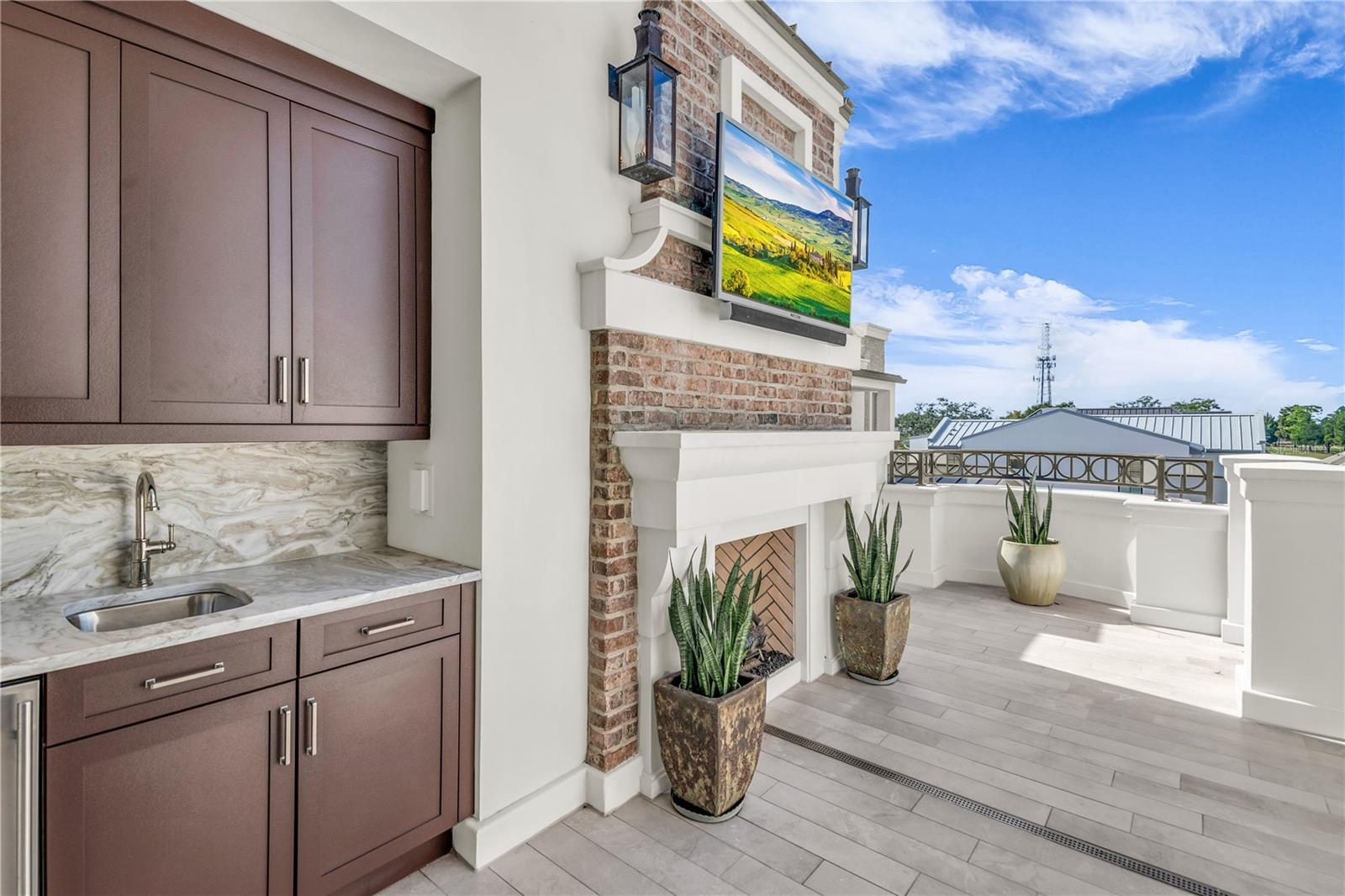 Image 48 of 86 For 637 Park Avenue