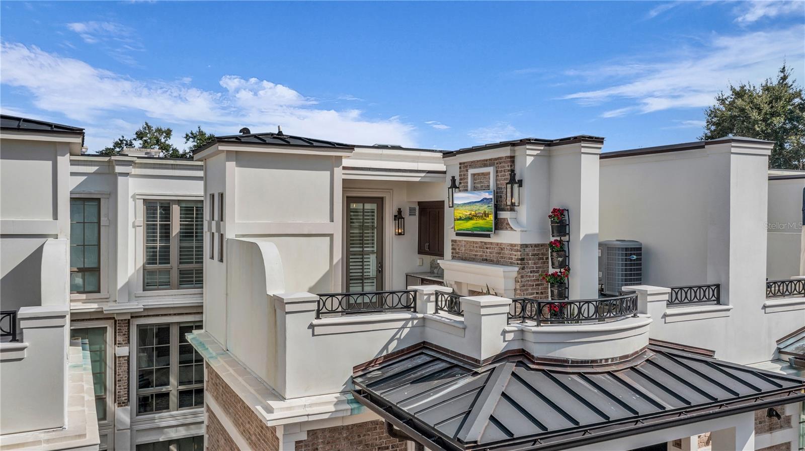 Image 51 of 86 For 637 Park Avenue