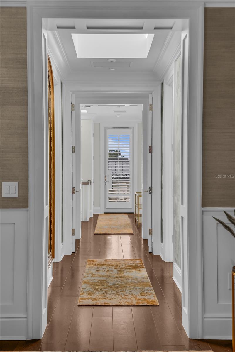 Image 53 of 86 For 637 Park Avenue