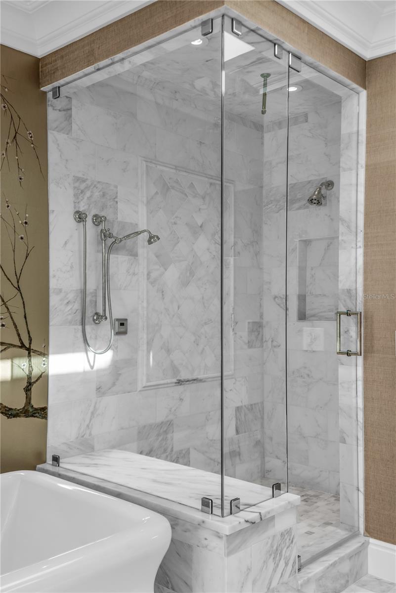 Image 54 of 86 For 637 Park Avenue