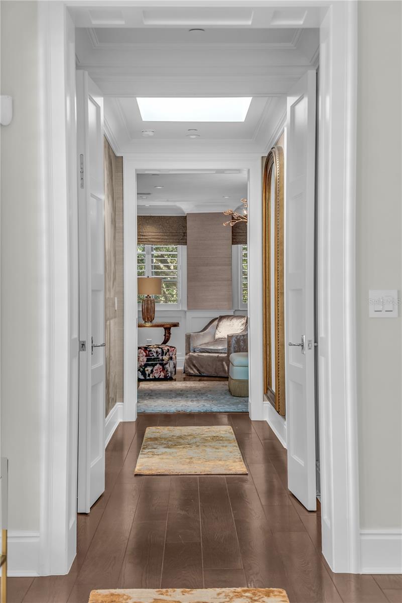 Image 57 of 86 For 637 Park Avenue