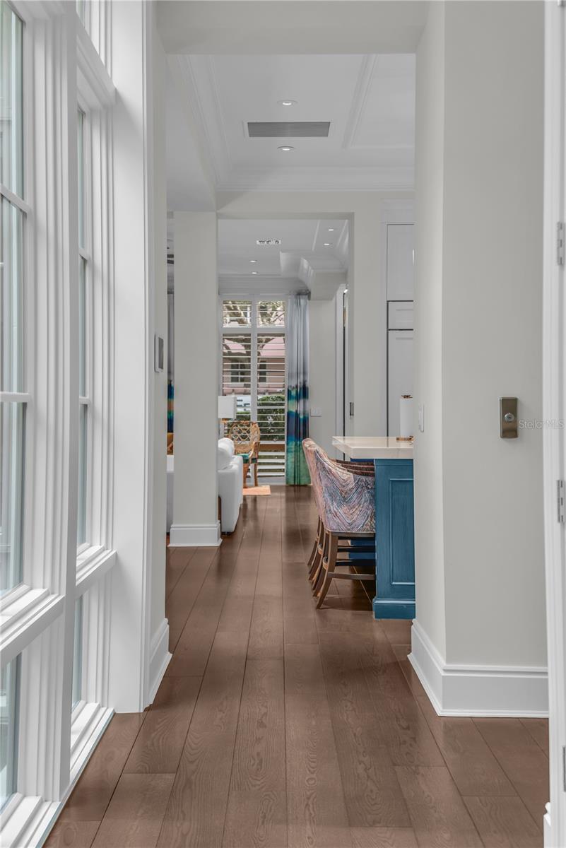 Image 62 of 86 For 637 Park Avenue