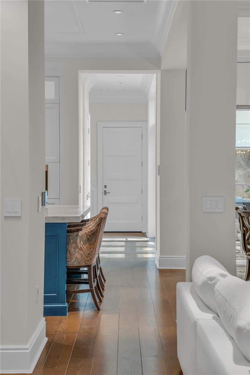 Image 64 of 86 For 637 Park Avenue