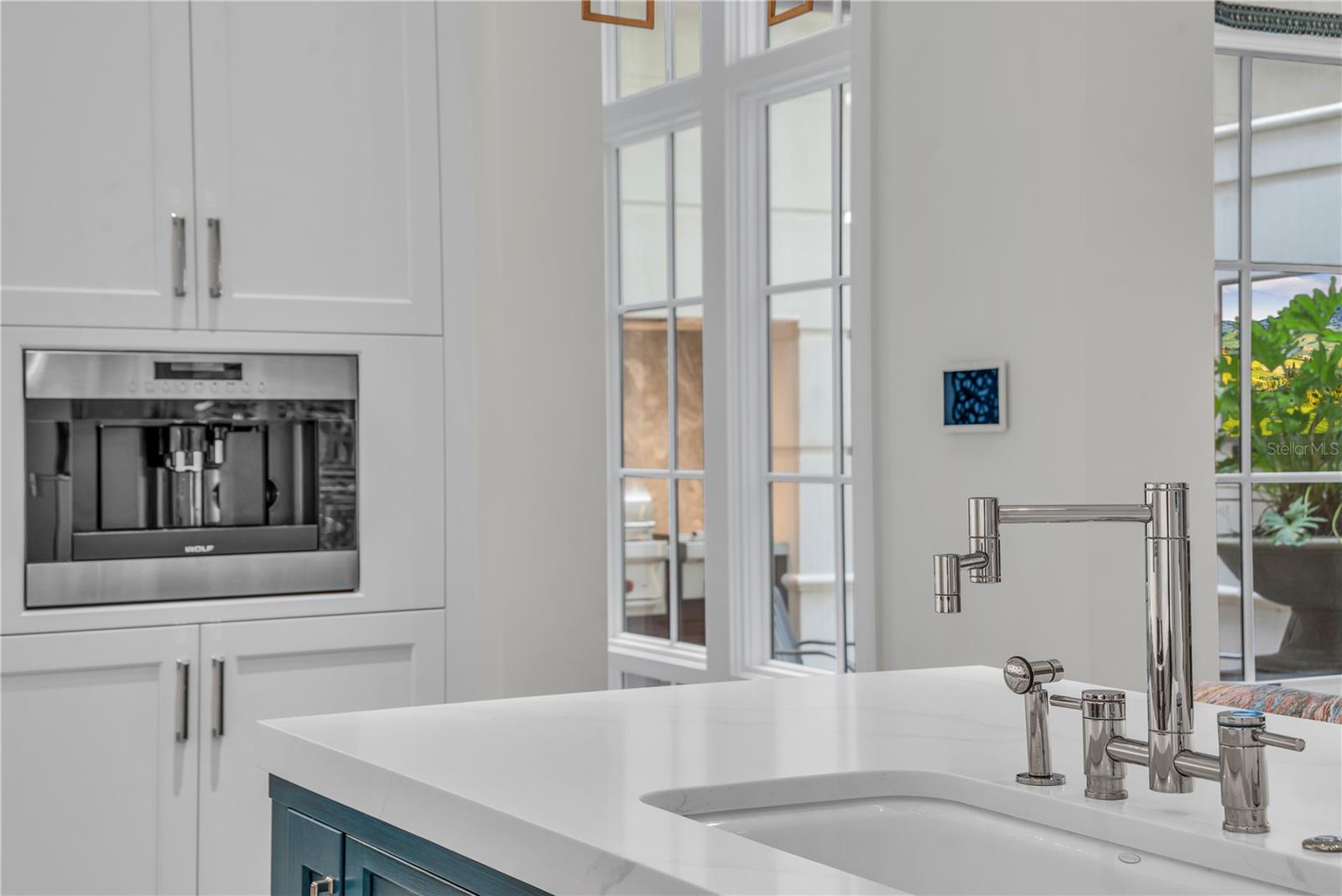 Image 68 of 86 For 637 Park Avenue