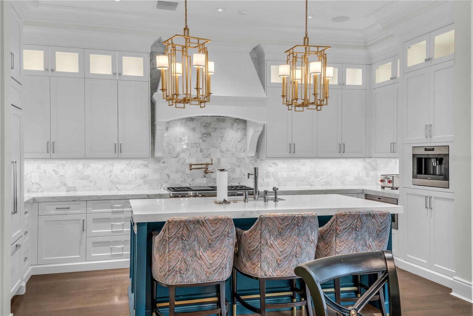 Image 7 of 86 For 637 Park Avenue