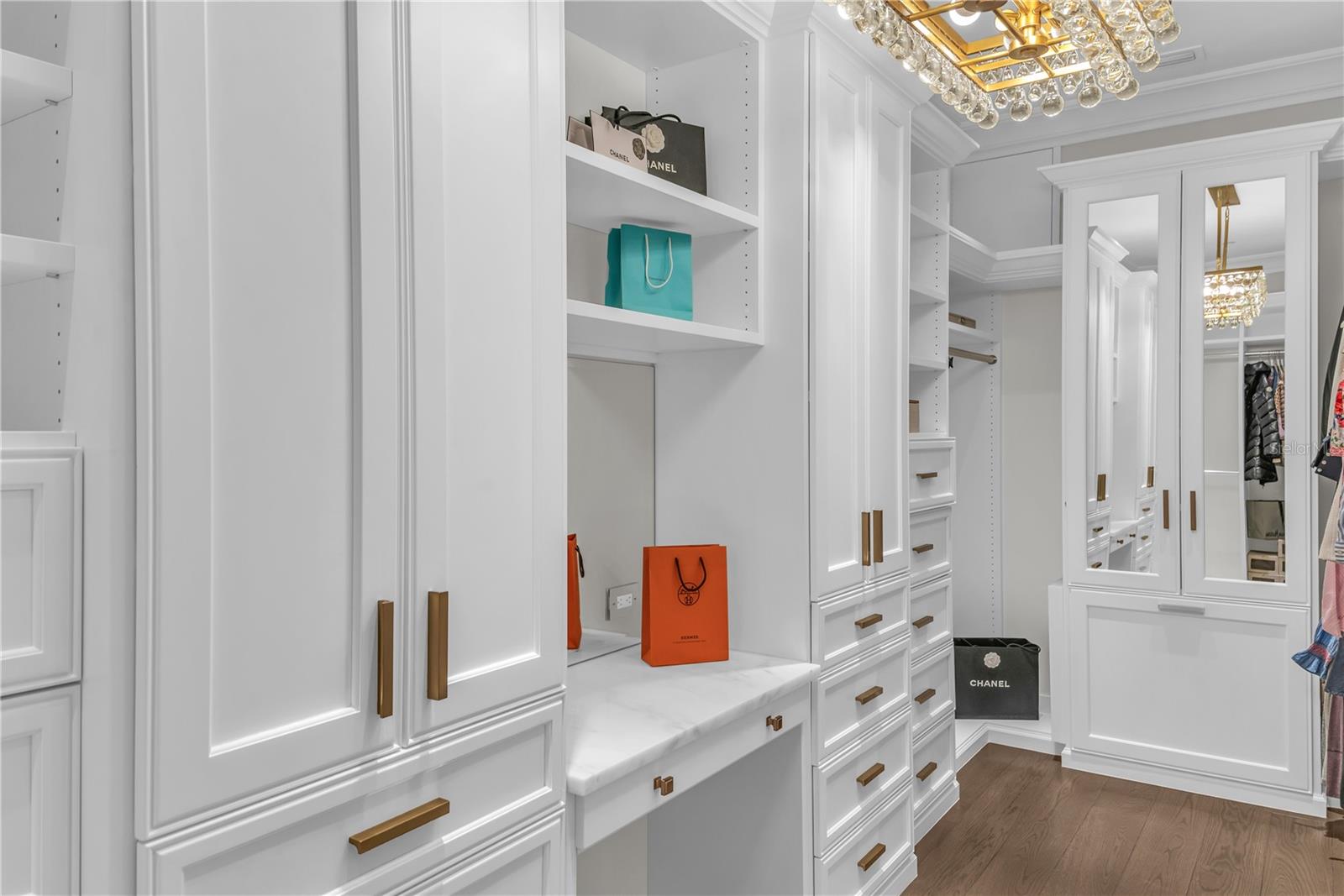 Image 70 of 86 For 637 Park Avenue