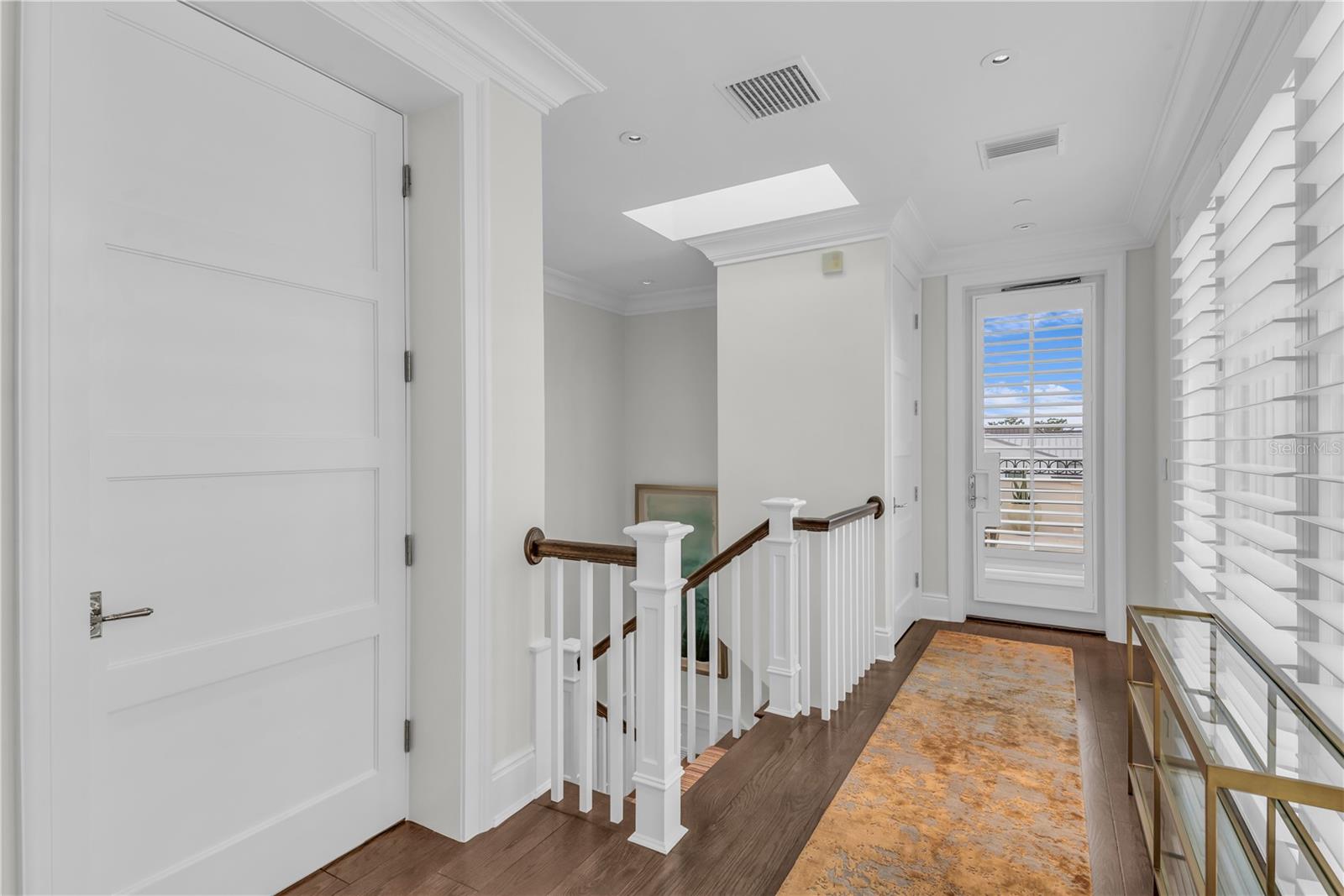 Image 75 of 86 For 637 Park Avenue