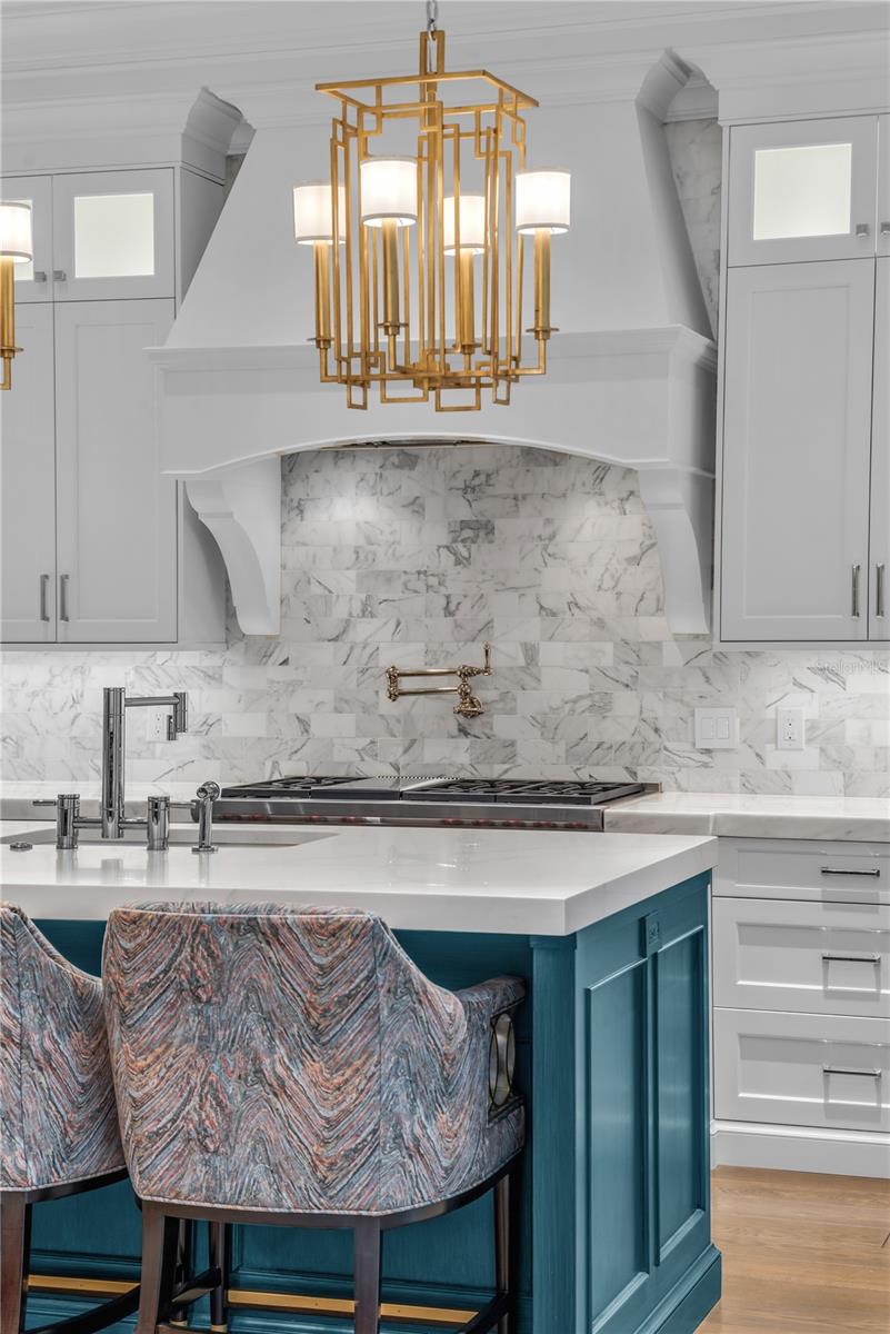 Image 8 of 86 For 637 Park Avenue