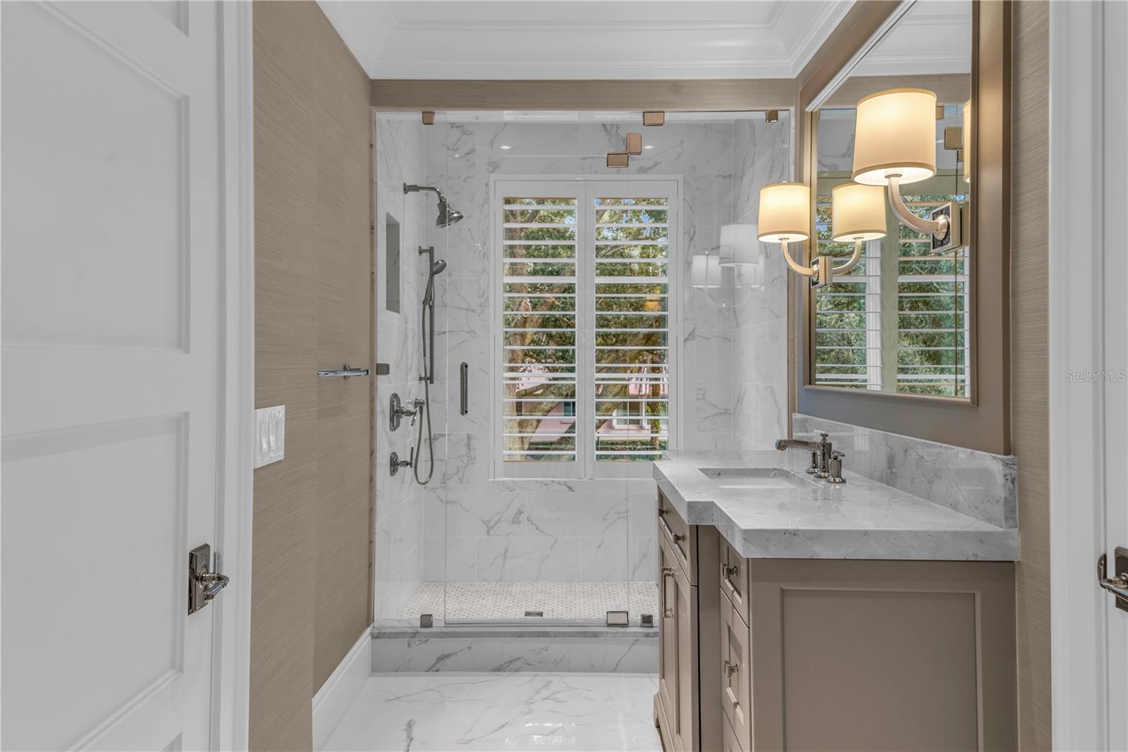 Image 84 of 86 For 637 Park Avenue