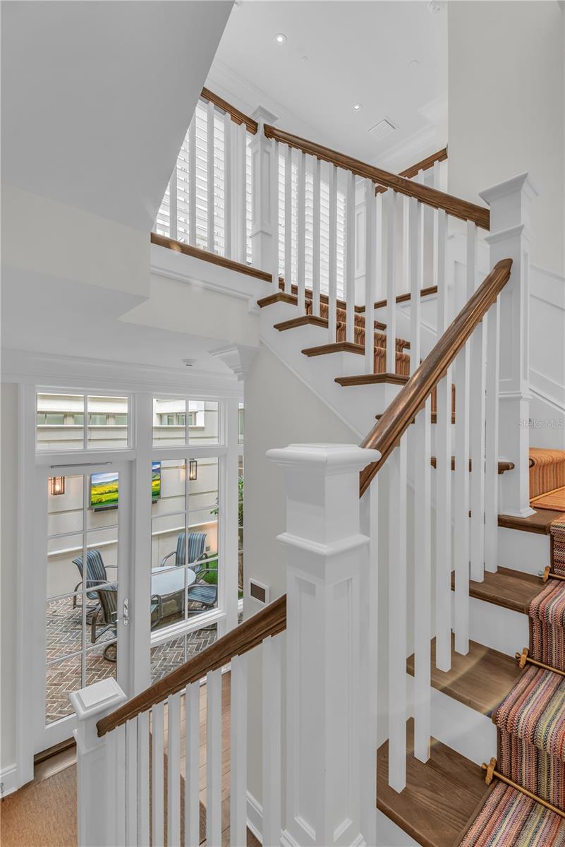 Image 85 of 86 For 637 Park Avenue