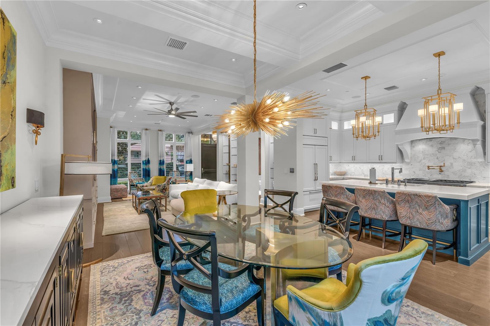 Image 9 of 86 For 637 Park Avenue