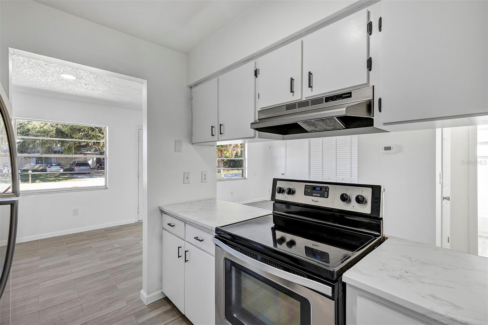 Image 13 of 26 For 2510 India Palm Drive