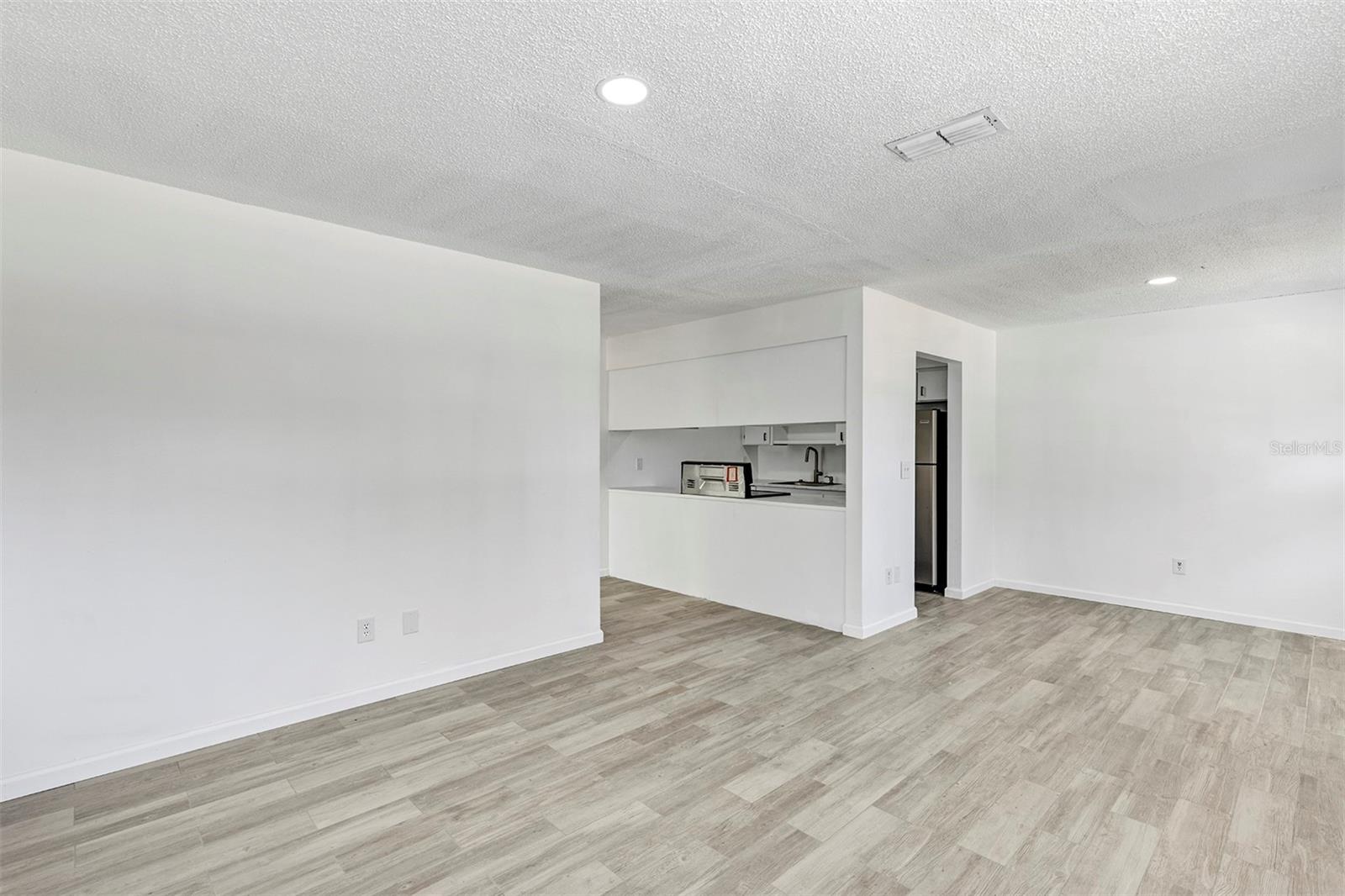 Image 3 of 26 For 2510 India Palm Drive