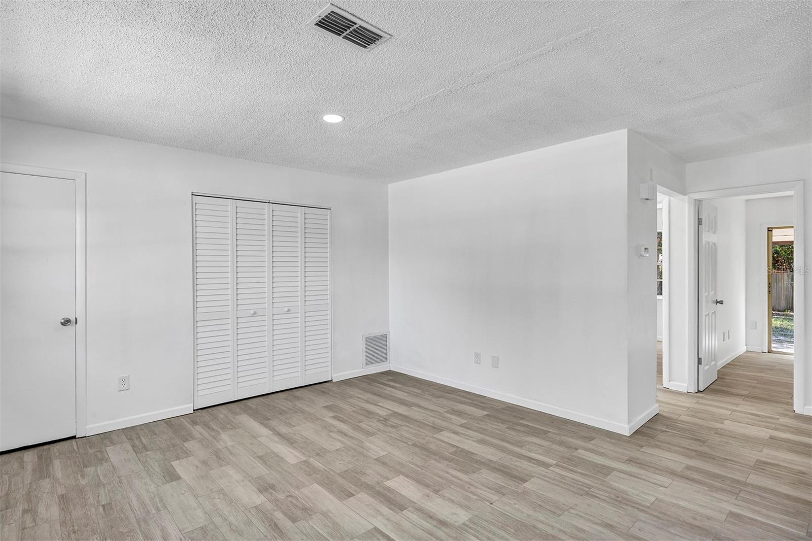 Image 6 of 26 For 2510 India Palm Drive