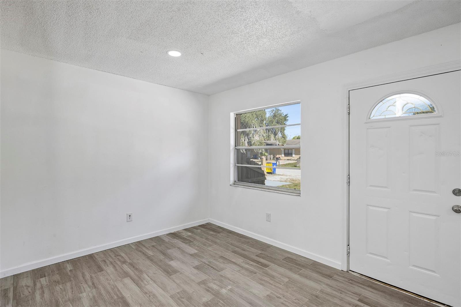 Image 8 of 26 For 2510 India Palm Drive