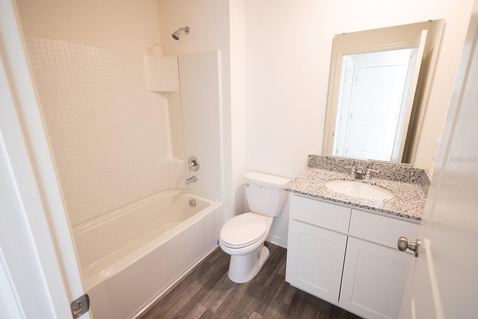 Image 6 of 18 For 737 Hillview Loop