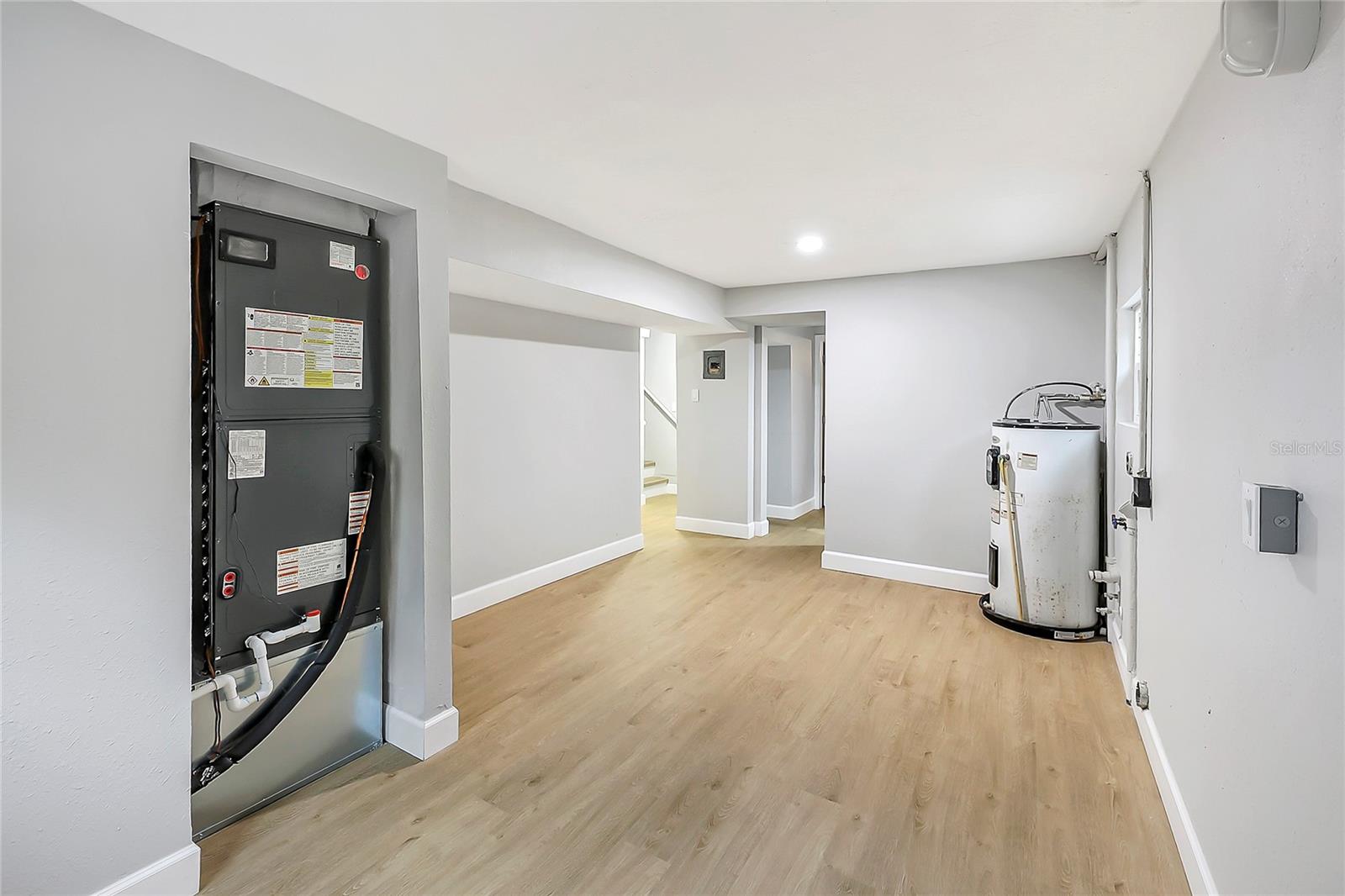 Image 19 of 34 For 5321 9th Place